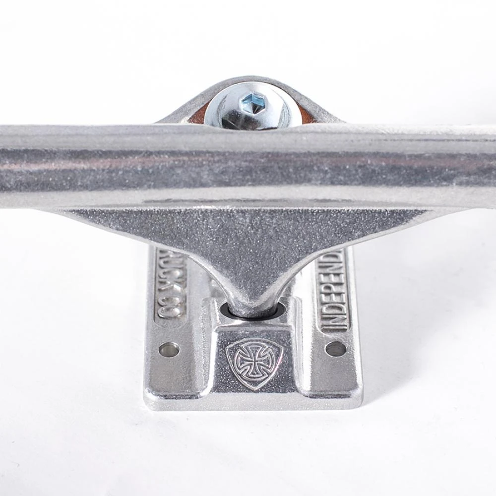 Independent Mid Silver Skateboard Trucks - 139mm - Image 3
