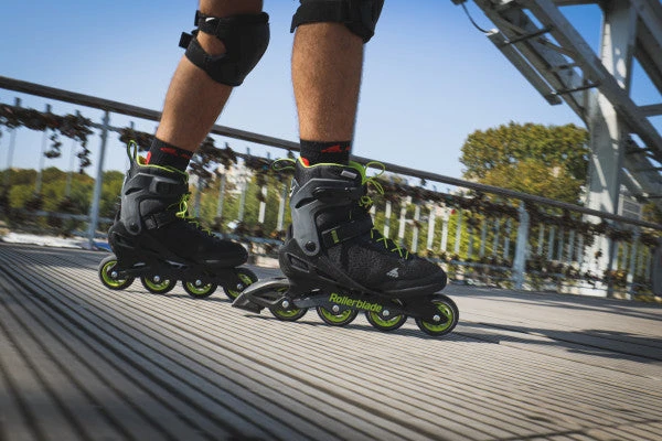 Rollerblade Zetrablade Elite Skates - Black/Lime - Image 4